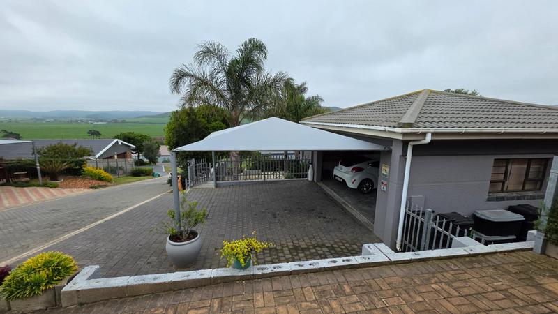 3 Bedroom Property for Sale in Reebok Western Cape